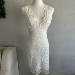 Foreign Exchange White Sheath Dress Plunge Neckline Sleeveless